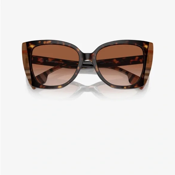 Burberry Meryl Sunglasses NWT - Picture 5 of 9